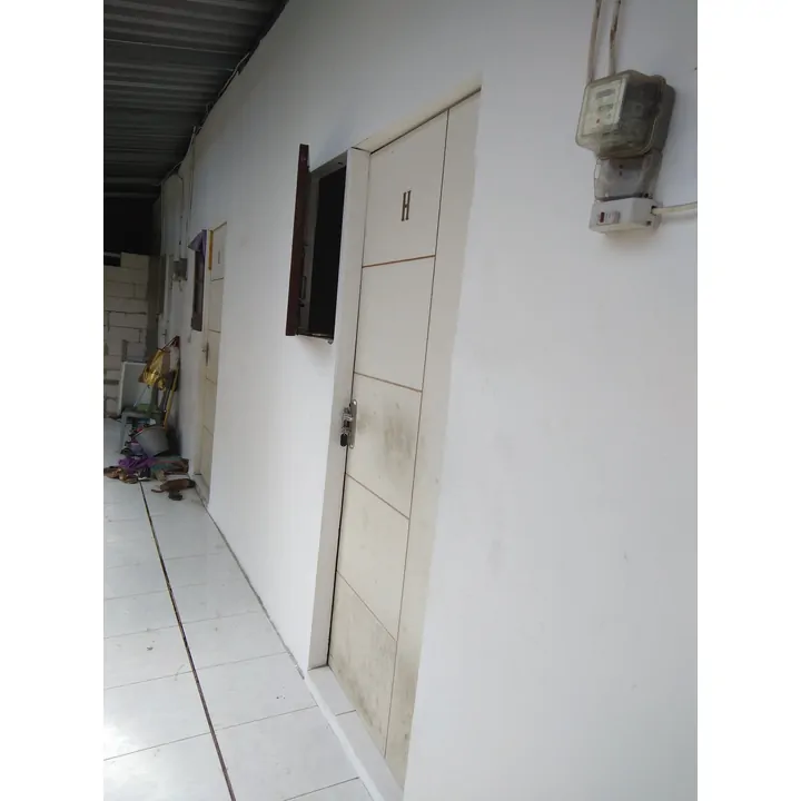 Foto Kamar H (Budget Room)  Kost Surabaya
